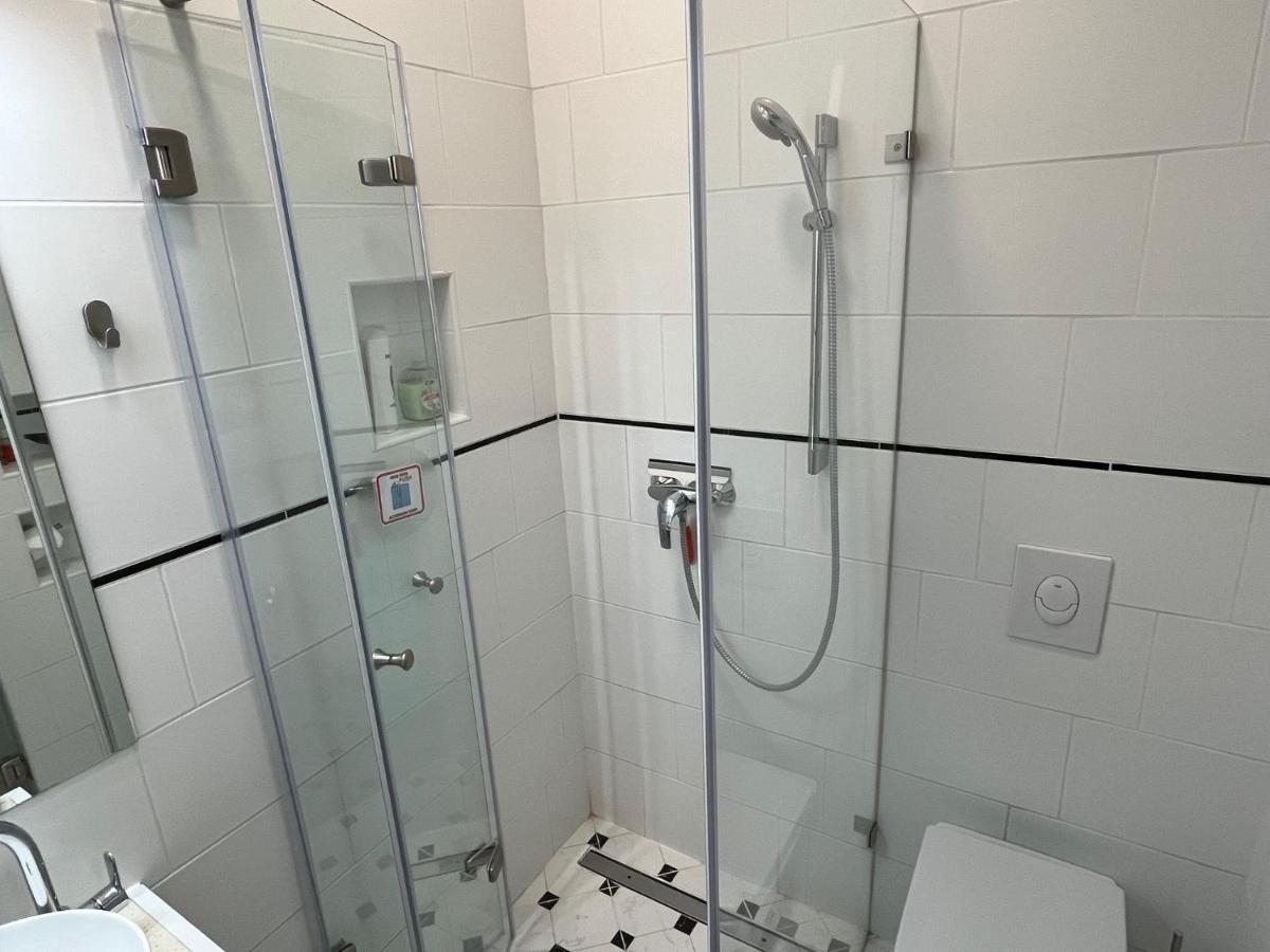 Studio Flat In The Center Of Budapeszt Zewnętrze zdjęcie